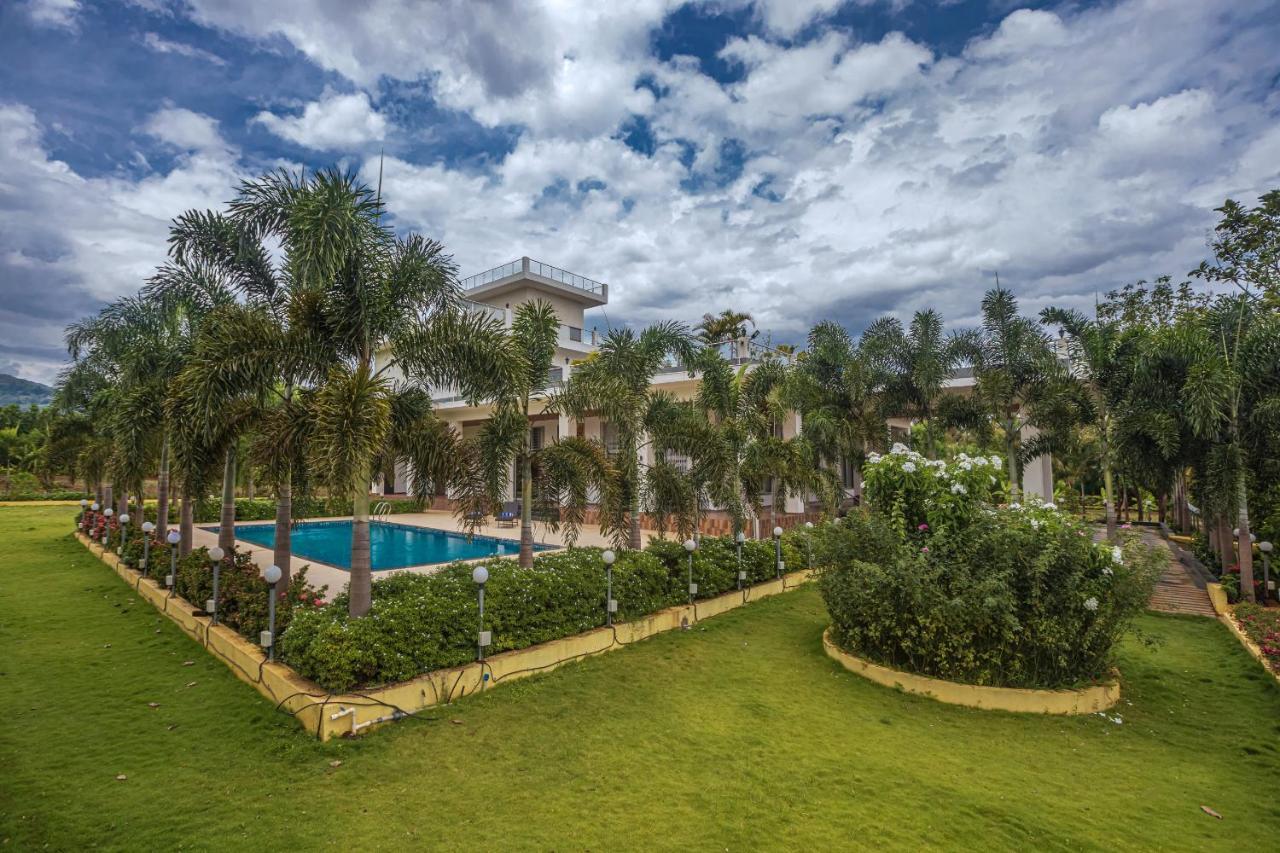 Saffronstays Odyssey, Karjat - 10 Acres Pet-Friendly Estate With Swimming Pool Chinchavli Exteriér fotografie